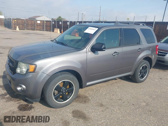 2011 Ford Escape XLT с VIN 1FMCU9D78BKC39019, выставлен на аукционе IAAI как лот 41903813 с пробегом 226 401 миль миль и . История ставок и продаж доступна на DreamBid. Изображение 17.