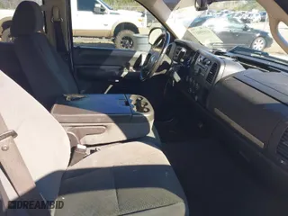 2008 Chevrolet Silverado 1500 LT w/1LT with VIN 3GCEK13J18G236402, listed as a IAAI auction lot 41659037 with 206,368 mi miles. Bid and sale history available at carsss.com. Image 5.