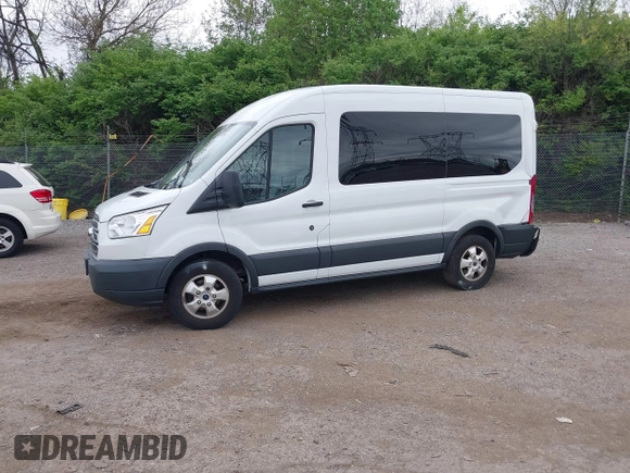 2017 Ford Transit Passenger XL z VIN 1FMZK1CM8HKA67270, wystawiony jako IAAI lot #42074459 z przebiegiem 50 461 mil mil oraz . Historia ofert i sprzedaży dostępna na DreamBid. Obrazek 2.