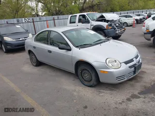2005 Dodge Neon SE with VIN 1B3ES26C75D235588, listed as a IAAI auction lot 42094426 with 170,308 mi miles. Bid and sale history available at carsss.com. Image 1.