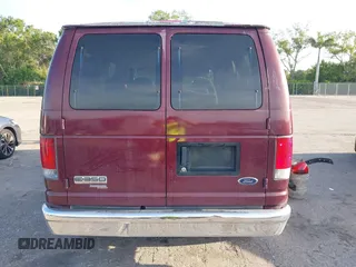 2007 Ford Econoline Passenger XL with VIN 1FBNE31L07DA55685, listed as a IAAI auction lot 40151569 with 122,578 mi miles. Bid and sale history available at carsss.com. Image 16.