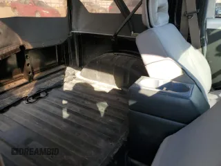 1987 Suzuki Samurai z VIN JS3JC51C3H4186141, wystawiony jako Copart lot #72551804 z przebiegiem 525 030 mil mil oraz Szkody całkowita. Historia ofert i sprzedaży dostępna na DreamBid. Obrazek 10.