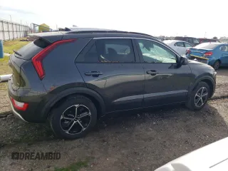 2024 Kia Niro LX with VIN KNDCP3LE8R5179213, listed as a Copart auction lot 49829785 with 9,224 mi miles and Salvage Title. Bid and sale history available at carsss.com. Image 3.