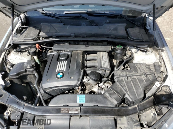 2008 BMW 3 Series 328i with VIN WBAVA33508KX89131, listed as a Copart auction lot 51995325 with 148,735 mi miles and Salvage title. Bid and sale history available at DreamBid. Image 11.
