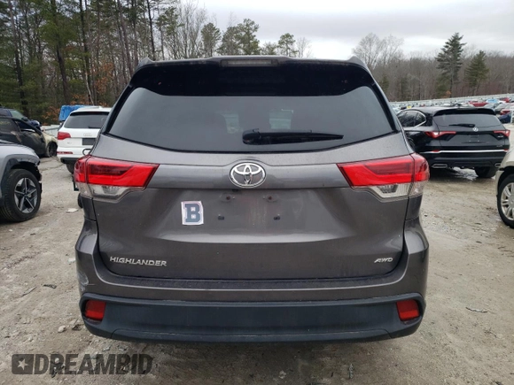 2017 Toyota Highlander LE with VIN 5TDBZRFH5HS375505, listed as a Copart auction lot 47137925 with 84,884 mi miles and Salvage title. Bid and sale history available at DreamBid. Image 6.