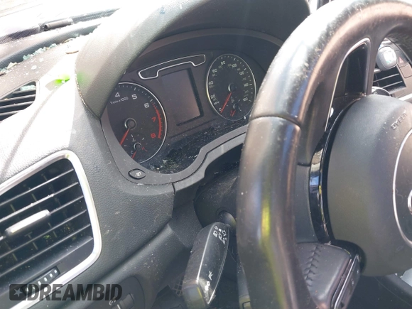 2015 Audi Q3 Premium Plus z VIN WA1EFCFS4FR001441, wystawiony jako IAAI lot #41813239 z przebiegiem 112 795 mil mil oraz . Historia ofert i sprzedaży dostępna na DreamBid. Obrazek 7.