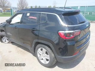 2022 Jeep Compass Latitude with VIN 3C4NJCBB6NT229649, listed as a IAAI auction lot 42110664 with 19,866 mi miles and . Bid and sale history available at DreamBid. Image 3.