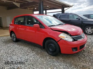 2007 Nissan Versa S z VIN 3N1BC13E27L446857, wystawiony jako Copart lot #54938895 z przebiegiem 243 248 mil mil oraz Szkoda całkowita • Salvage title. Historia ofert i sprzedaży dostępna na DreamBid. Obrazek 4.