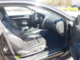 2016 Audi A5 Premium Plus z VIN WAUM2AFR5GA011293, wystawiony jako IAAI lot #41990091 z przebiegiem 131 353 mil mil oraz . Historia ofert i sprzedaży dostępna na DreamBid. Obrazek 5.