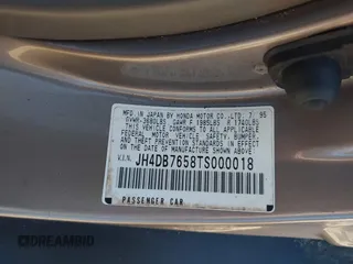 1996 Acura Integra LS z VIN JH4DB7658TS000018, wystawiony jako IAAI lot #42466253 z przebiegiem 191 795 mil mil oraz . Historia ofert i sprzedaży dostępna na DreamBid. Obrazek 9.