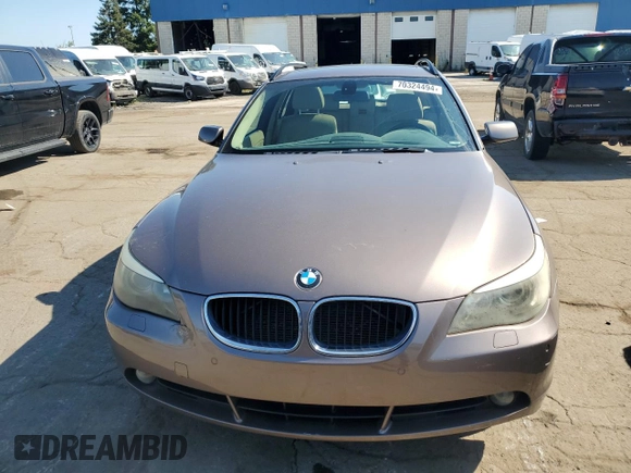 2006 BMW 5 Series 530xi with VIN WBANN73526CN00088, listed as a Copart auction lot 70324494 with 151,241 mi miles and Clean Title. Bid and sale history available at carsss.com. Image 5.