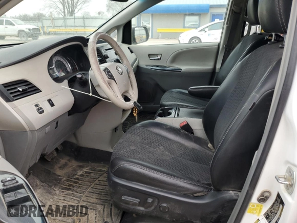 2012 Toyota Sienna SE with VIN 5TDXK3DC5CS187882, listed as a Copart auction lot 47955425 with 289,654 mi miles and Salvage Title. Bid and sale history available at carsss.com. Image 7.