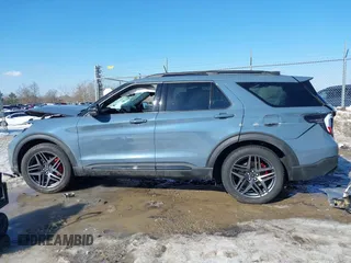 2025 Ford Explorer ST with VIN 1FMWK8GC6SGA62334, listed as a IAAI auction lot 41411762 with 3,854 mi miles. Bid and sale history available at carsss.com. Image 15.