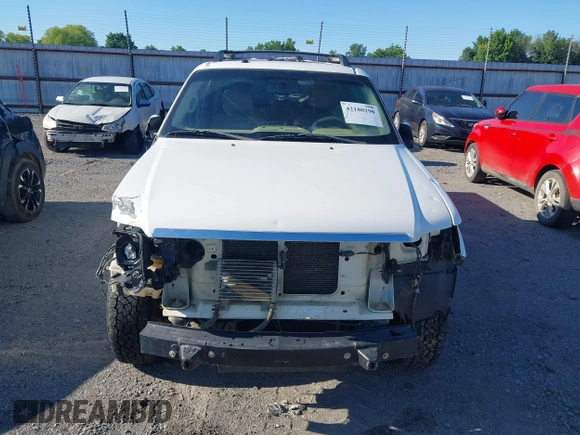 2007 Ford Explorer Sport Trac Limited z VIN 1FMEU33827UA01310, wystawiony jako IAAI lot #42180290 z przebiegiem 200 132 mil mil oraz . Historia ofert i sprzedaży dostępna na DreamBid. Obrazek 6.