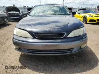 1998 Lexus ES 300 with VIN JT8BF28G3W0144816, listed as a Copart auction lot 61594275 with 179,342 mi miles and Clean title. Bid and sale history available at DreamBid. Image 5.