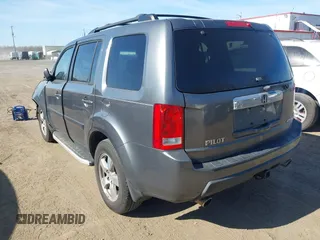 2011 Honda Pilot EX-L with VIN 5FNYF4H69BB015375, listed as a IAAI auction lot 41826235 with 199,171 mi miles and . Bid and sale history available at carsss.com. Image 3.