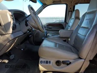 2003 Ford Excursion Limited z VIN 1FMNU43S63EB44315, wystawiony jako Copart lot #83661914 z przebiegiem 265 785 mil mil oraz Czysty tytuł • Clean title. Historia ofert i sprzedaży dostępna na DreamBid. Obrazek 7.