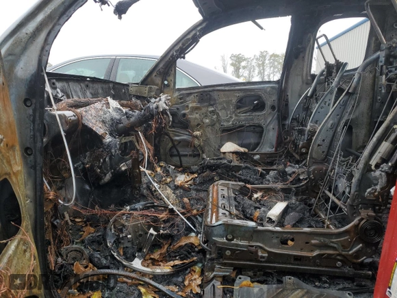 2009 Toyota Tacoma with VIN 5TETX22N19Z654709, listed as a Copart auction lot 80695944 with Not Provided miles and Salvage Title. Bid and sale history available at DreamBid. Image 7.
