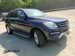 2015 Mercedes-Benz M 350 z VIN 4JGDA5HB1FA618394, wystawiony jako Copart lot #55184115 z przebiegiem 97 299 mil mil oraz Szkoda całkowita • Salvage title. Historia ofert i sprzedaży dostępna na DreamBid. Obrazek 14.