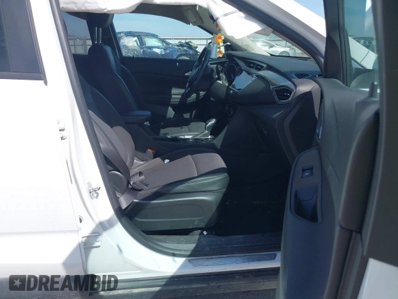 2022 Buick Encore GX Preferred with VIN KL4MMCSL0NB081828, listed as a IAAI auction lot 42252439 with 84,934 mi miles and . Bid and sale history available at DreamBid. Image 5.