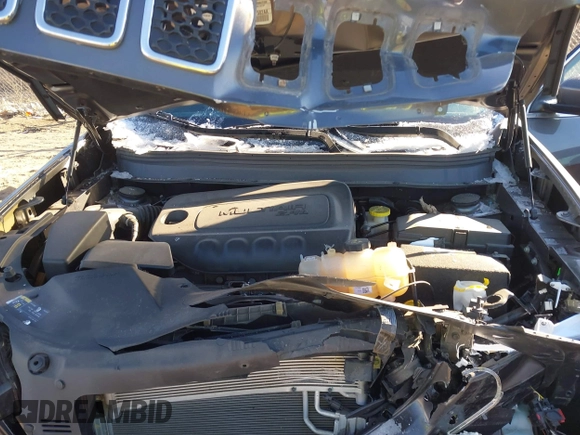 2019 Jeep Cherokee Limited with VIN 1C4PJLDB4KD327439, listed as a IAAI auction lot 41287922 with 42,968 mi miles and . Bid and sale history available at DreamBid. Image 10.