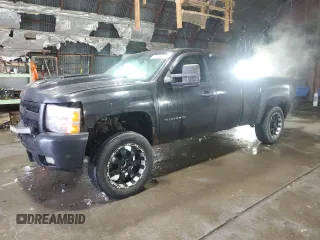 2012 Chevrolet Silverado 1500 LT with VIN 1GCRKSE76CZ106293, listed as a Copart auction lot 47246805 with 239,082 mi miles and Non Repairable. Bid and sale history available at carsss.com. Image 1.