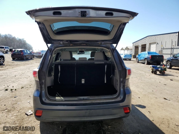 2016 Toyota Highlander LE with VIN 5TDZARFH3GS022622, listed as a Copart auction lot 46581685 with 107,316 mi miles and Salvage Title. Bid and sale history available at carsss.com. Image 6.