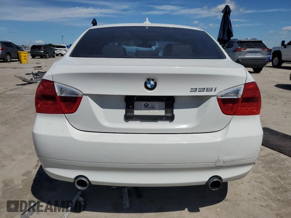 2008 BMW 3 Series 335i z VIN WBAVB73538KY63713, wystawiony jako Copart lot #56179545 z przebiegiem 82 967 mil mil oraz Szkoda całkowita • Salvage title. Historia ofert i sprzedaży dostępna na DreamBid. Obrazek 6.