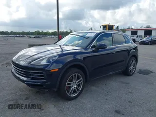2019 Porsche Cayenne z VIN WP1AA2AY6KDA01777, wystawiony jako IAAI lot #42340596 z przebiegiem 86 921 mil mil oraz . Historia ofert i sprzedaży dostępna na DreamBid. Obrazek 2.