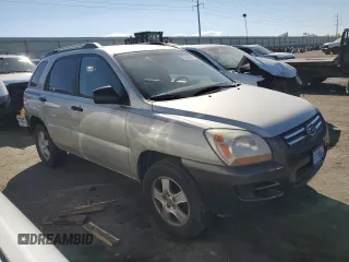 2006 Kia Sportage LX z VIN KNDJF724967294171, wystawiony jako Copart lot #75556994 z przebiegiem 141 868 mil mil oraz Szkoda całkowita • Salvage title. Historia ofert i sprzedaży dostępna na DreamBid. Obrazek 4.