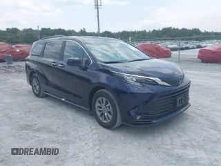2025 Toyota Sienna XLE с VIN 5TDYRKEC2SS237628, выставлен на аукционе IAAI как лот 42419995 с пробегом 13 556 миль миль и . История ставок и продаж доступна на DreamBid. Изображение 1.