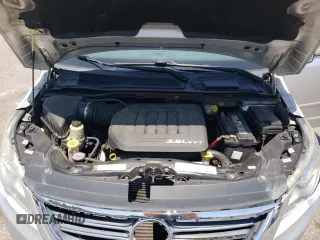 2011 Volkswagen Routan SE with VIN 2V4RW3DG2BR766535, listed as a Copart auction lot 62953345 with 172,620 mi miles and Salvage title. Bid and sale history available at DreamBid. Image 12.