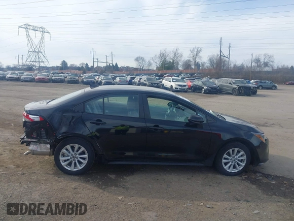 2024 Toyota Corolla LE with VIN 5YFB4MDE8RP201772, listed as a IAAI auction lot 41837900 with 8,277 mi miles and . Bid and sale history available at carsss.com. Image 13.