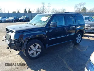 2010 Jeep Patriot Sport with VIN 1J4NF1GB2AD624078, listed as a IAAI auction lot 41635298 with 181,537 mi miles. Bid and sale history available at carsss.com. Image 2.