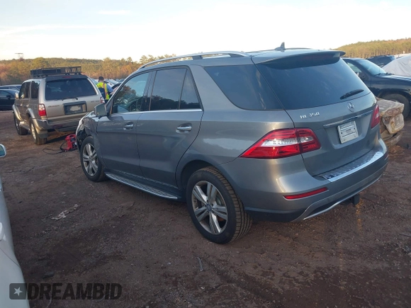 2015 Mercedes-Benz M 350 with VIN 4JGDA5JB1FA452999, listed as a IAAI auction lot 41100935 with 52,636 mi miles and . Bid and sale history available at DreamBid. Image 3.