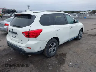 2020 Nissan Pathfinder SL with VIN 5N1DR2CN8LC601472, listed as a IAAI auction lot 41474477 with 93,772 mi miles. Bid and sale history available at carsss.com. Image 4.