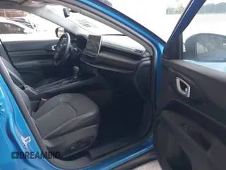 2022 Jeep Compass Trailhawk z VIN 3C4NJDDB6NT162831, wystawiony jako IAAI lot #41950418 z przebiegiem 34 762 mil mil oraz . Historia ofert i sprzedaży dostępna na DreamBid. Obrazek 5.
