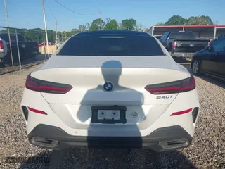2022 BMW 8 Series 840i with VIN WBAGV2C01NCJ90613, listed as a IAAI auction lot 41997214 with 28,014 mi miles. Bid and sale history available at carsss.com. Image 17.
