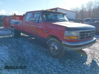 1995 Ford F-350 z VIN 1FTJW35G4SEA49668, wystawiony jako IAAI lot #41837966 z przebiegiem 157 712 mil mil oraz . Historia ofert i sprzedaży dostępna na DreamBid. Obrazek 1.