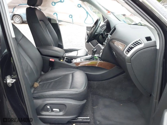 2016 Audi Q5 Premium with VIN WA1C2AFP9GA048614, listed as a IAAI auction lot 40426790 with 103,918 mi miles. Bid and sale history available at carsss.com. Image 5.