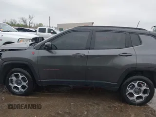 2022 Jeep Compass Trailhawk with VIN 3C4NJDDBXNT206118, listed as a IAAI auction lot 41945077 with 7,785 mi miles and . Bid and sale history available at DreamBid. Image 15.