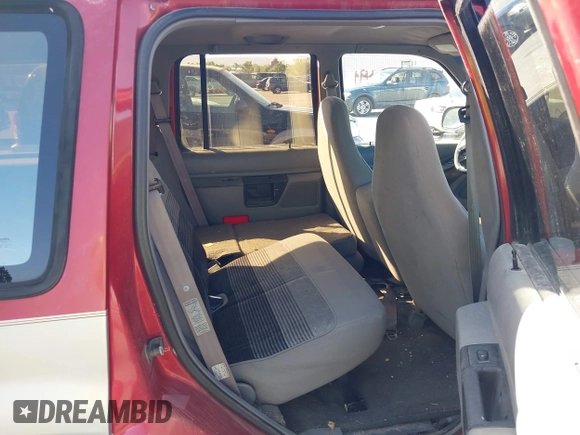1992 Ford Explorer Eddie Bauer with VIN 1FMDU34X8NUB56927, listed as a IAAI auction lot 42330007 with Not provided miles and . Bid and sale history available at DreamBid. Image 8.