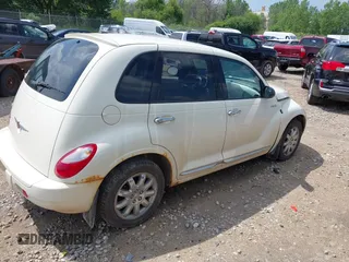 2008 Chrysler PT Cruiser с VIN 3A8FY48B18T157253, выставлен на аукционе IAAI как лот 42681445 с пробегом 101 843 миль миль и . История ставок и продаж доступна на DreamBid. Изображение 4.