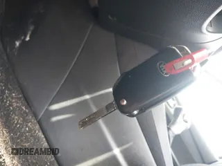 2020 Kia Forte LXS z VIN 3KPF24AD9LE208838, wystawiony jako IAAI lot #42149658 z przebiegiem 160 793 mil mil oraz . Historia ofert i sprzedaży dostępna na DreamBid. Obrazek 11.