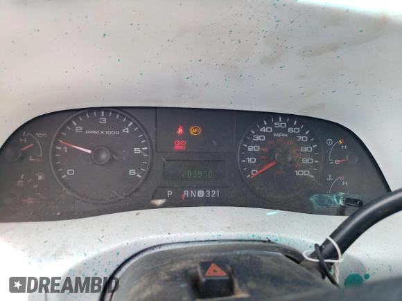 2006 Ford F-250 XL z VIN 1FTSW21516ED71127, wystawiony jako Copart lot #52815955 z przebiegiem 283 978 mil mil oraz Szkoda całkowita • Salvage title. Historia ofert i sprzedaży dostępna na DreamBid. Obrazek 9.