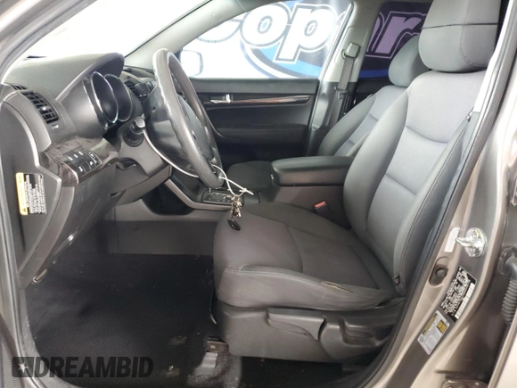 2013 Kia Sorento LX with VIN 5XYKTDA23DG310778, listed as a Copart auction lot 61196035 with 211,842 mi miles and Clean title. Bid and sale history available at DreamBid. Image 7.