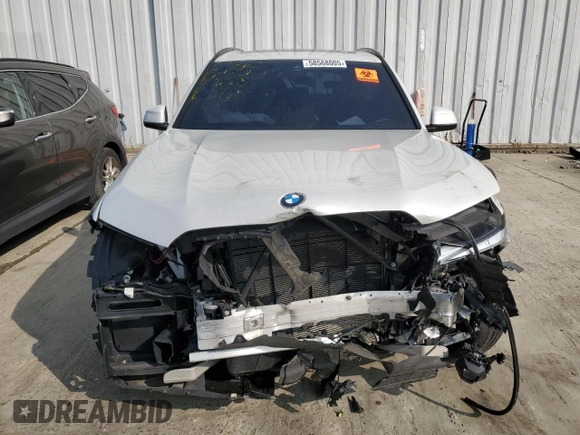 2021 BMW X5 xDrive40i with VIN 5UXCR6C00M9E75622, listed as a Copart auction lot 58568005 with Not provided miles and Salvage title. Bid and sale history available at DreamBid. Image 5.