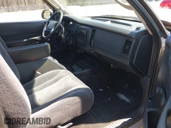 2003 Dodge Dakota with VIN 1D7FL16X13S358492, listed as a IAAI auction lot 41903051 with 151,162 mi miles. Bid and sale history available at carsss.com. Image 5.