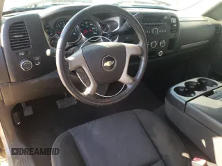 2010 Chevrolet Silverado 1500 LT with VIN 1GCSCSE01AZ116017, listed as a Copart auction lot 86832804 with 168,782 mi miles and Salvage Title. Bid and sale history available at DreamBid. Image 8.