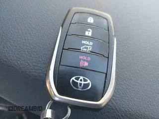 2019 Toyota Land Cruiser z VIN JTMCY7AJ3K4082162, wystawiony jako IAAI lot #41893581 z przebiegiem 69 873 mil mil oraz . Historia ofert i sprzedaży dostępna na DreamBid. Obrazek 11.